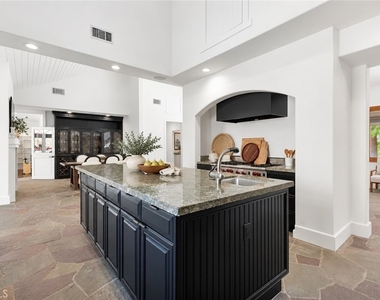 24305 Bridle Trail - Photo Thumbnail 5