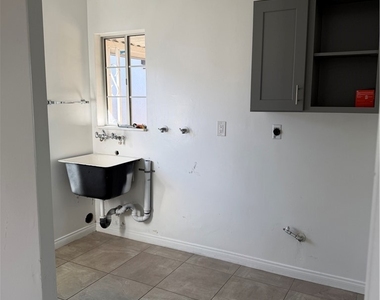 9662 Lenore - Photo Thumbnail 4