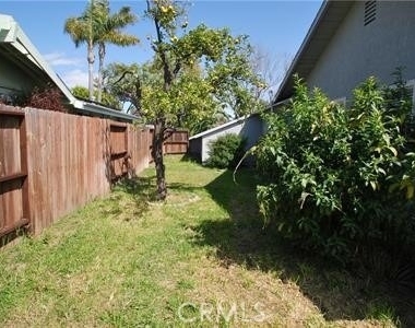 3421 Rowena Drive - Photo Thumbnail 27