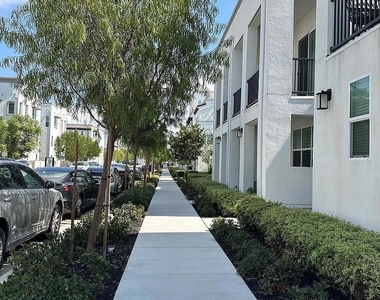 2015 Mindoro Lane - Photo Thumbnail 20