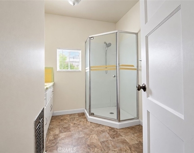 509 N 3rd - Photo Thumbnail 9