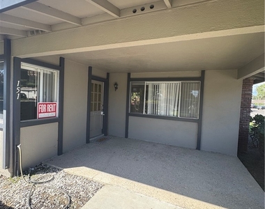 151 W Bay - Photo Thumbnail 1