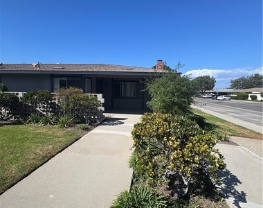 151 W Bay - Photo Thumbnail 2
