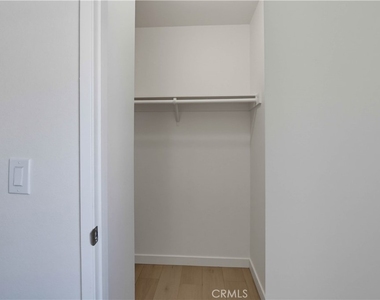 4881 Vista Dr - Photo Thumbnail 18