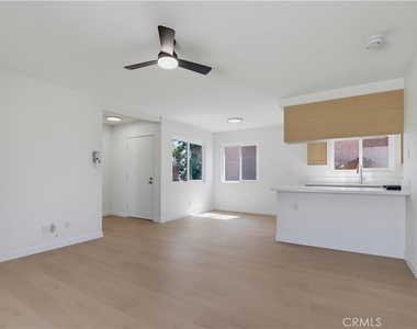 4881 Vista Dr - Photo Thumbnail 4