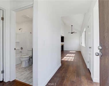 4881 Vista Dr - Photo Thumbnail 1