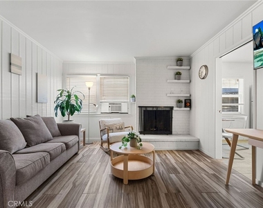5920 E Ocean Blvd - Photo Thumbnail 2