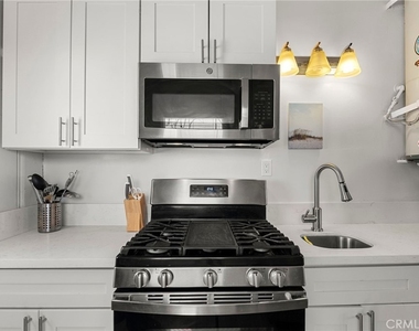 5916 E Ocean - Photo Thumbnail 4