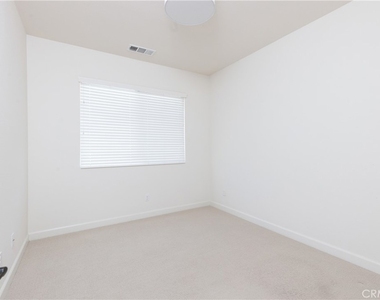 113 Lantana - Photo Thumbnail 11