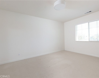 113 Lantana - Photo Thumbnail 4