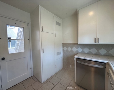 125 Nieto Avenue - Photo Thumbnail 10