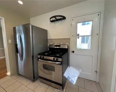 125 Nieto Avenue - Photo Thumbnail 9