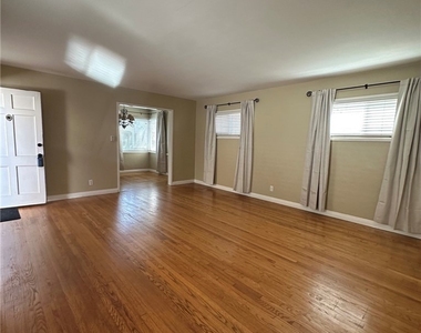 125 Nieto Avenue - Photo Thumbnail 3