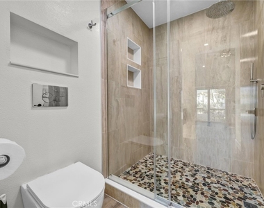 27931 Trocadero - Photo Thumbnail 21