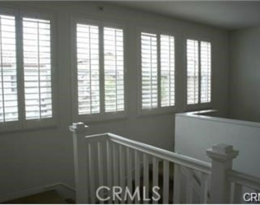 166 Playa Circle - Photo Thumbnail 8