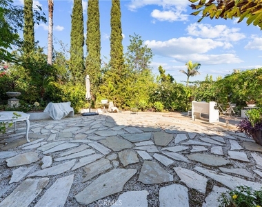 27201 S Ridge Drive - Photo Thumbnail 3