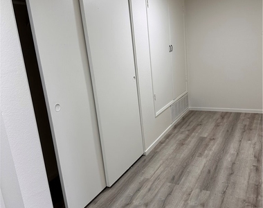 4022 Franklin Avenue - Photo Thumbnail 11