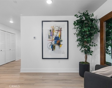 24722 Del Prado - Photo Thumbnail 28