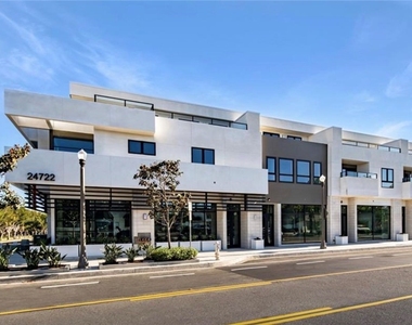 24722 Del Prado - Photo Thumbnail 43