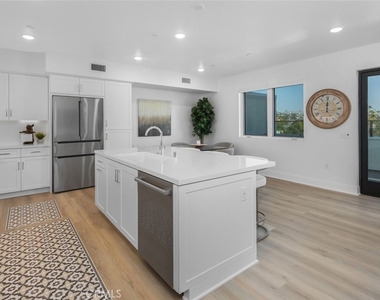 24722 Del Prado - Photo Thumbnail 5
