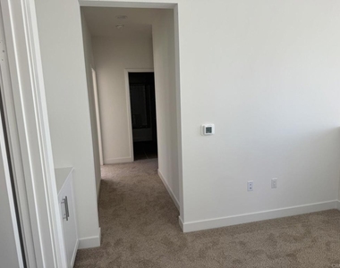 753 Michael Court - Photo Thumbnail 5
