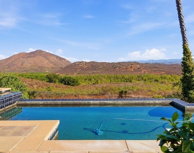 11444 Alborada Drive - Photo Thumbnail 4