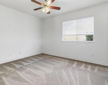 11444 Alborada Drive - Photo Thumbnail 15