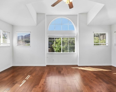 11444 Alborada Drive - Photo Thumbnail 20