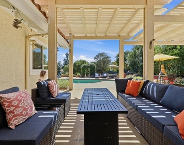 338 Vista Del Indio - Photo Thumbnail 16