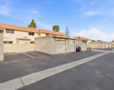 535 Beverly Place - Photo Thumbnail 19
