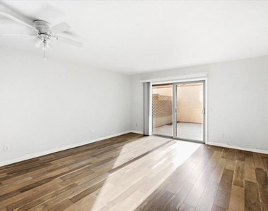 535 Beverly Place - Photo Thumbnail 8