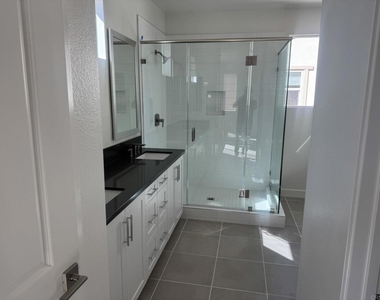 789 Michael Court - Photo Thumbnail 5