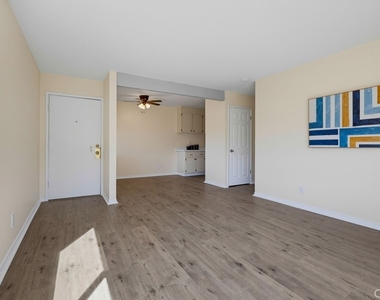 212 S Kraemer - Photo Thumbnail 6