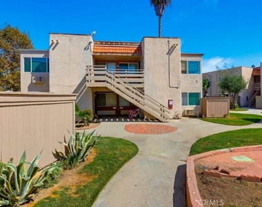 212 S Kraemer - Photo Thumbnail 2