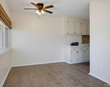 212 S Kraemer - Photo Thumbnail 8