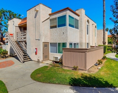 212 S Kraemer - Photo Thumbnail 3