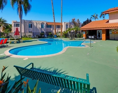 212 S Kraemer - Photo Thumbnail 21