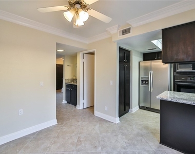 1013 W Linden Street - Photo Thumbnail 12
