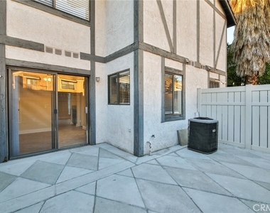 1013 W Linden Street - Photo Thumbnail 32
