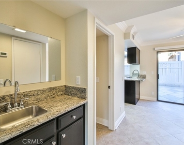 1013 W Linden Street - Photo Thumbnail 7
