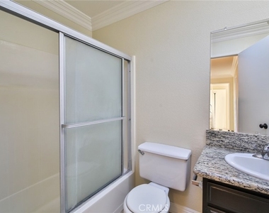 1013 W Linden Street - Photo Thumbnail 28