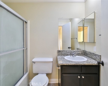 1013 W Linden Street - Photo Thumbnail 27