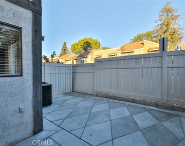 1013 W Linden Street - Photo Thumbnail 31