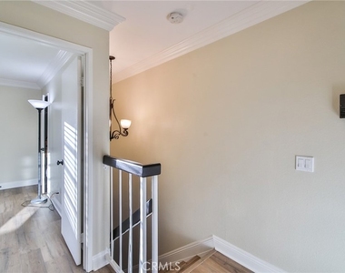 1013 W Linden Street - Photo Thumbnail 17