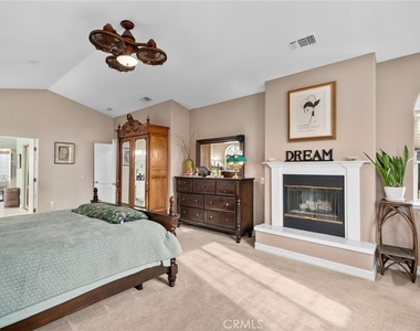 334 Lakeside - Photo Thumbnail 25