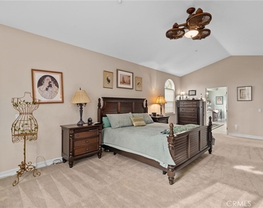 334 Lakeside - Photo Thumbnail 24