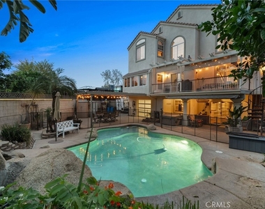 334 Lakeside - Photo Thumbnail 46