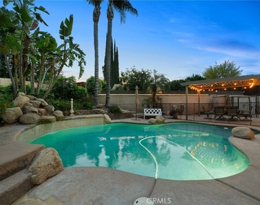 334 Lakeside - Photo Thumbnail 4