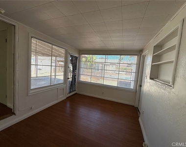 437 Cucamonga - Photo Thumbnail 10