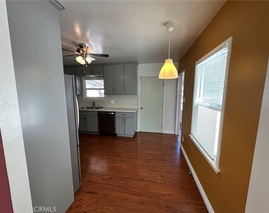 437 Cucamonga - Photo Thumbnail 7